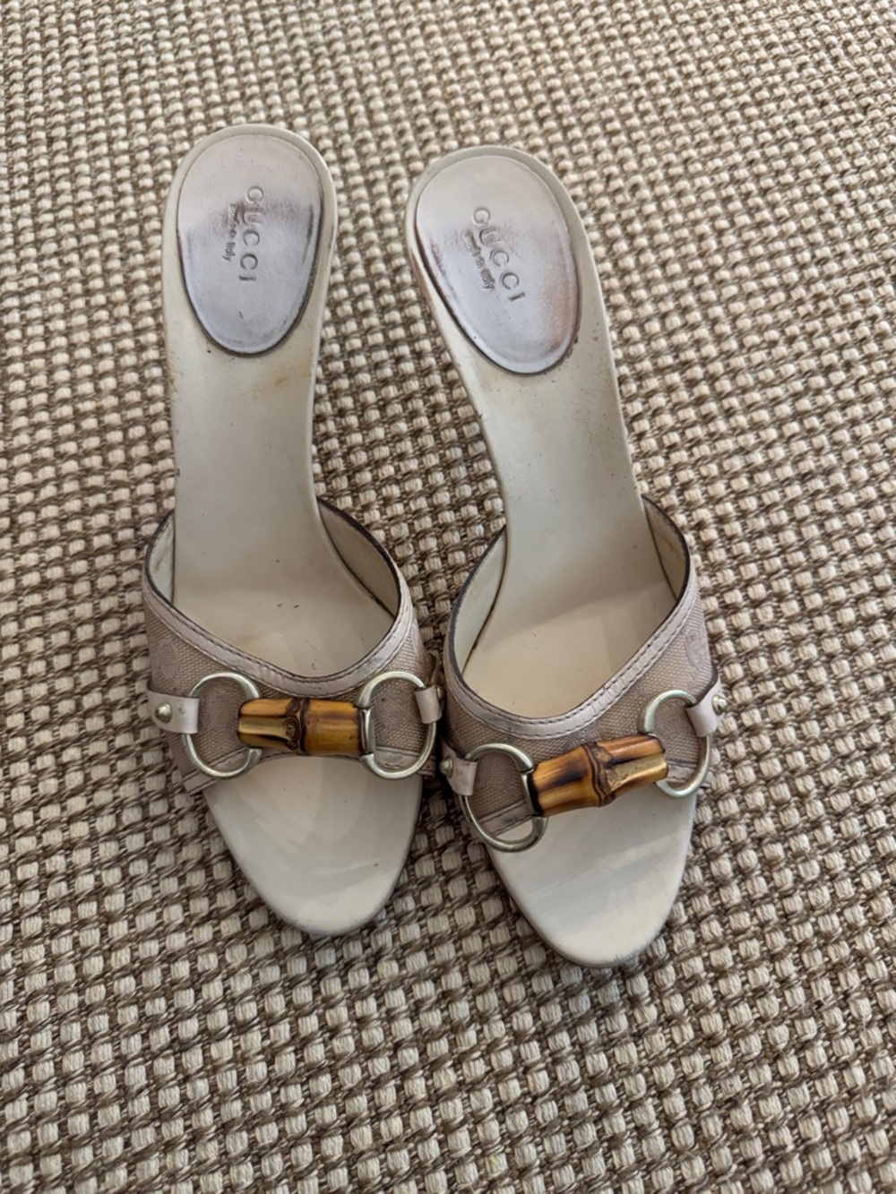 Authentic Gucci Beige Leather Bamboo Horsebit Sandals